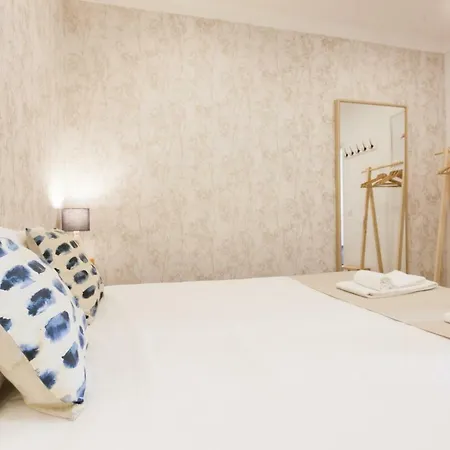 Liberty Duplex Three-bedroom - By Lu Holidays Apartman